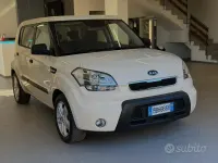 Usata Kia Soul 126 CV (92 kW) 2010 Giallo SUV