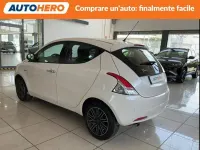 Usata Lancia Ypsilon Gold 70 CV (51 kW) 2019 Bianco Utilitaria