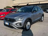 Usado VW T-Roc Life 116 CV (85 kW) 2025 Negro SUV