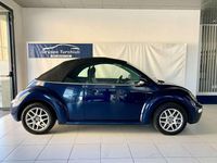 Usata VW New Beetle 101 CV (74 kW) 2005 Blu/azzurro Utilitaria