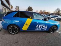 Usata Opel Astra 114 kW (156 CV) 2024 Voltaik blue Berlina