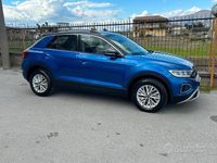 Usata VW T-Roc Style 110 CV (80 kW) 2022 Blu SUV