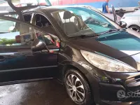 Usata Peugeot 207 73 CV (53 kW) 2009 Nero Berlina