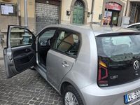 Usata VW up! Sportline 65 CV (47 kW) 2022 Grigio Utilitaria
