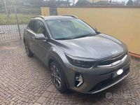 Usata Kia Stonic Style 101 CV (74 kW) 2023 Grigio SUV