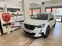 Usata Peugeot 2008 Allure 110 CV (80 kW) 2022 Perlato SUV