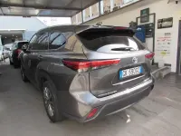 Usata Toyota Highlander Lounge 190 CV (139 kW) 2022 Grigio SUV