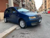 Usata Fiat Punto 60 CV (44 kW) 2002 Bluazzurro Utilitaria