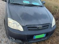 Usata Toyota Corolla 116 CV (85 kW) 2004 Grigio Utilitaria