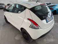 Usata Lancia Ypsilon S 69 CV (50 kW) 2014 Bianco Utilitaria