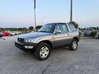 Usata Toyota RAV4 128 CV (94 kW) 1999 SUV