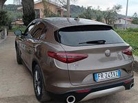 Usata Alfa Romeo Stelvio 180 CV (132 kW) 2018 Marrone SUV