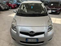 Usata Daihatsu Charade 100 CV (73 kW) 2012 Argento Berlina
