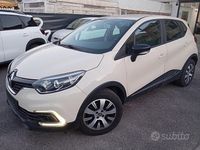 Usata Renault Captur Business 90 CV (66 kW) 2019 Beige SUV