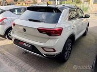 Usata VW T-Roc Style 110 CV (80 kW) 2022 Beige SUV