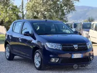 Usata Dacia Sandero Comfort 73 CV (53 kW) 2020 Blu Berlina
