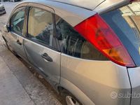 Usata Ford Focus 2004 Grigio Berlina