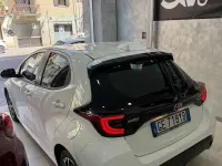 Usata Toyota Yaris Hybrid Lounge 92 CV (67 kW) 2021 Other Berlina