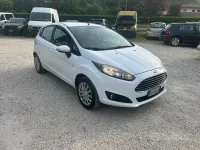 Usado Ford Fiesta Titanium 80 CV (58 kW) 2014 Blanco Utilitario