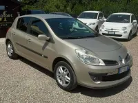 Usata Renault Clio III Dynamique 75 CV (55 kW) 2008 Bronzo Berlina