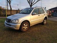 Usata Mercedes ML270 163 CV (119 kW) 2003 Argento SUV