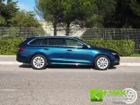 Usata Skoda Octavia G-TEC Style 131 CV (96 kW) 2021 Blu Station wagon