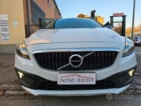 Usata Volvo V40 CC Momentum 120 CV (88 kW) 2017 Bianco Station wagon