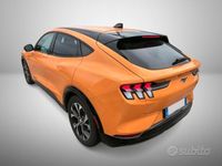Usata Ford Mustang Mach-E Extended Range 216 kW (294 CV) 2024 Arancione SUV
