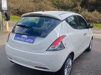 Usata Lancia Ypsilon 69 CV (50 kW) 2017 Bianco Utilitaria