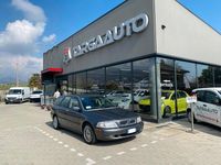 Usata Volvo V40 116 CV (85 kW) 2003 Giallo Station wagon