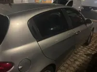 Usata Alfa Romeo 147 116 CV (85 kW) 2004 Grigio Utilitaria