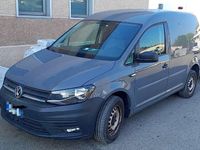 Usata VW Caddy 110 CV (80 kW) 2021 Grigio Monovolume