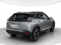 Usata Peugeot 2008 Allure 130 CV (95 kW) 2022 Gris artense SUV