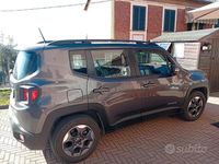Usata Jeep Renegade 120 CV (88 kW) 2016 Grigio SUV