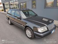 Usata Mercedes 200 122 CV (89 kW) 1991 Nero Station wagon