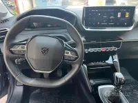 Usata Peugeot 208 Allure 101 CV (74 kW) 2025 Vari colori Utilitaria