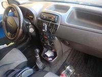 Usata Fiat Punto 2002 Verde Berlina