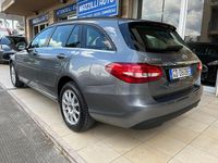 Usata Mercedes C200 Business 160 CV (117 kW) 2020 Grigio Station wagon