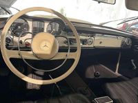 Usata Mercedes 230 150 CV (110 kW) 1965 Bianco Cabrio