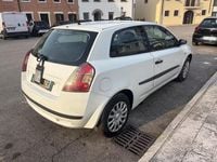 Usata Fiat Stilo 109 CV (80 kW) 2001 Bianco Utilitaria