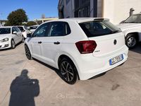 Usata VW Polo Trendline 65 CV (47 kW) 2019 Bianco Berlina