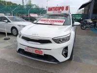 Usata Kia Stonic Style 101 CV (74 kW) 2023 Bianco SUV