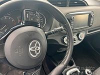 usata Toyota Yaris 1.0 B - Full Telecamera - 2017