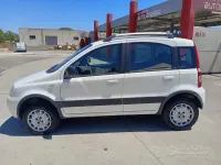 Usata Fiat Panda 4x4 69 CV (50 kW) 2010 Bianco Utilitaria