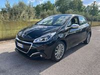 Usata Peugeot 208 Active 83 CV (61 kW) 2019 Nero Utilitaria