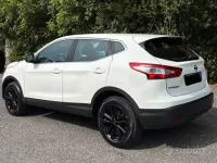 Usata Nissan Qashqai Acenta 116 CV (85 kW) 2015 Bianco SUV