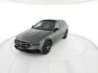 Usata Mercedes E220 All-Terrain Premium Plus 200 CV (147 kW) 2022 Grigio selenite metallizzato Station wagon