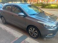 Usata Hyundai i20 Style 75 CV (55 kW) 2015 Grigio Berlina