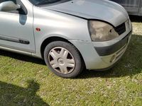 Usata Renault Clio II 58 CV (42 kW) 2001 Bianco Utilitaria