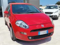 Usata Fiat Punto 75 CV (55 kW) 2015 Rosso Utilitaria